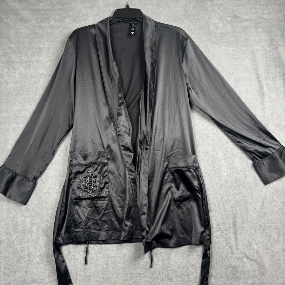 SKIMS Hotel Short Robe Onyx‎ Black Satin Embroidered Crest XXS Loungewear
